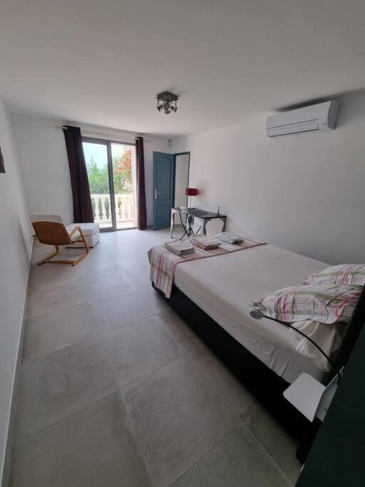 Maison A St Mitre Saint-Mitre-les-Remparts Экстерьер фото